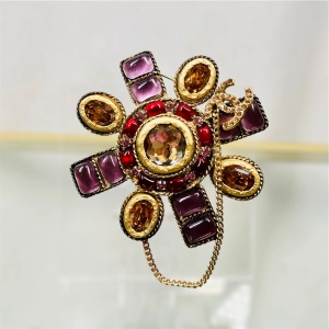 CHANEL Vintage Gripoix Brooch with CC Pin
