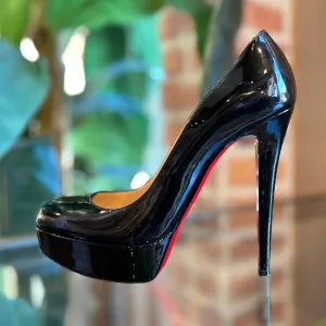 CHRISTIAN LOUBOUTIN Black Patent Leather Bianca Pumps SZ37.5(7.5US)