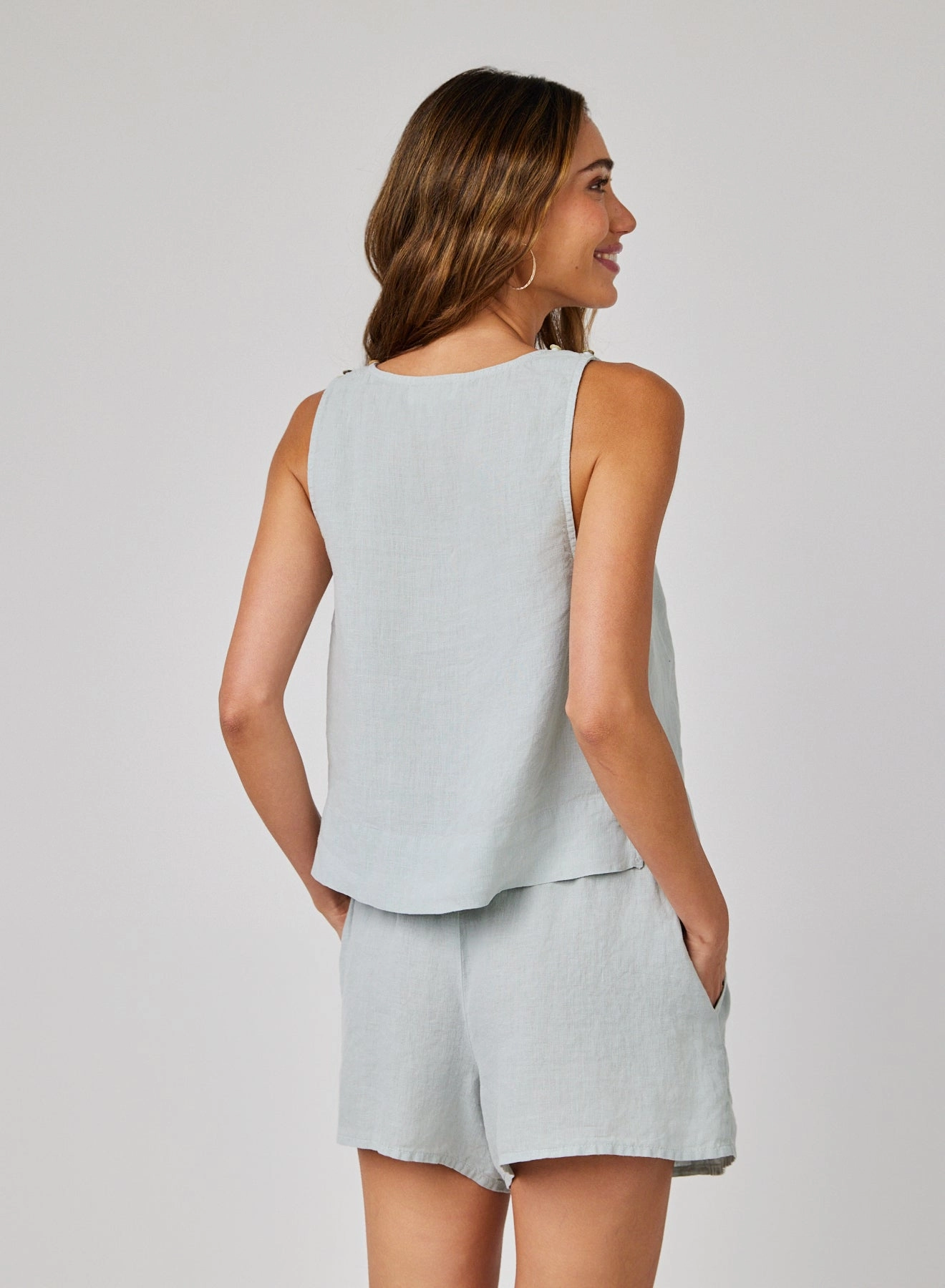 Linen Scoop Neck Tank - Muted Sage