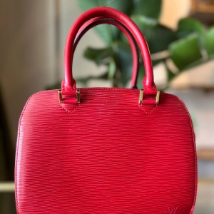 LOUIS VUITTON Vintage Castillian Red Epi Leather Pont-Neuf Handbag