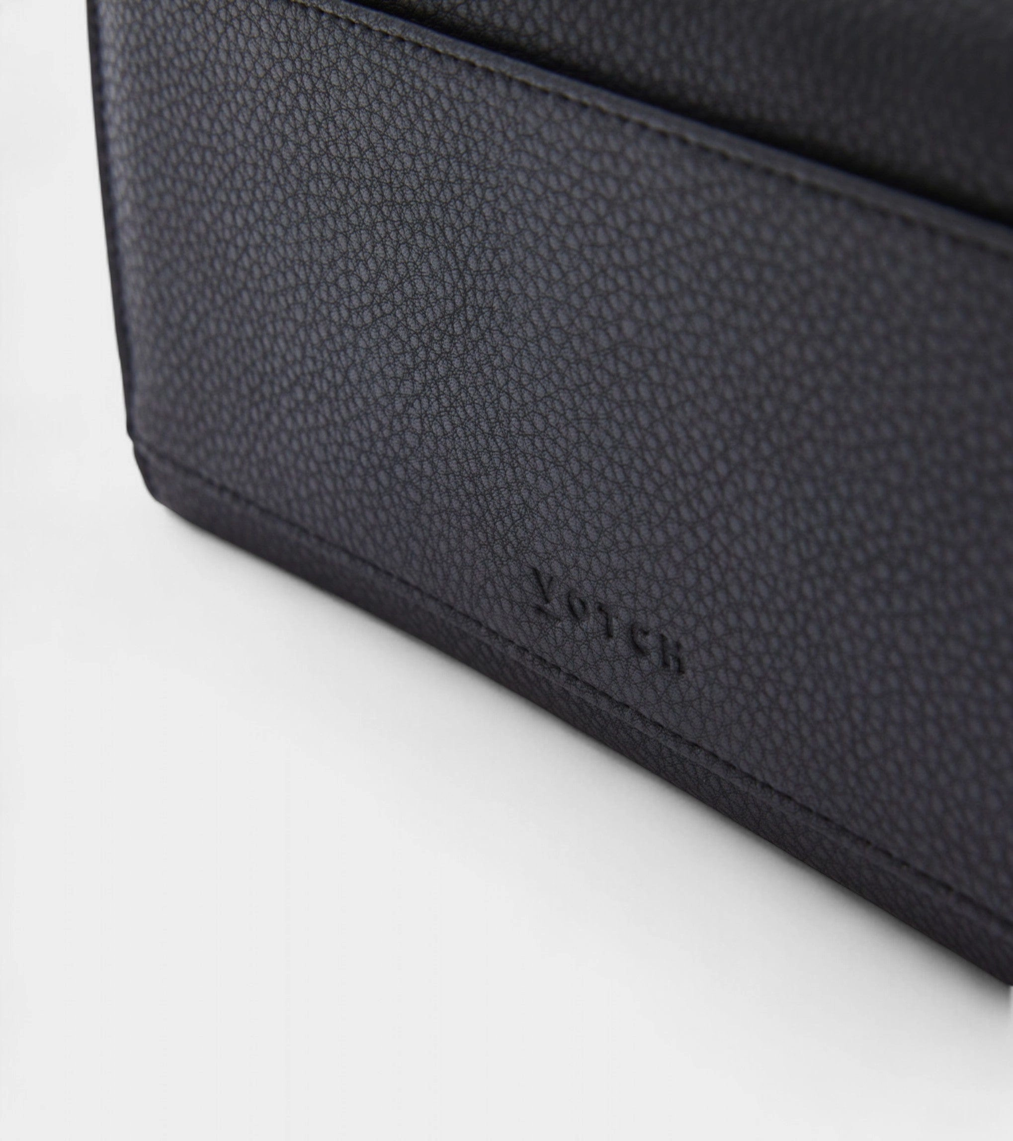 Luella Vegan Bio-Based Bamboo Leather Chain Purse | Black