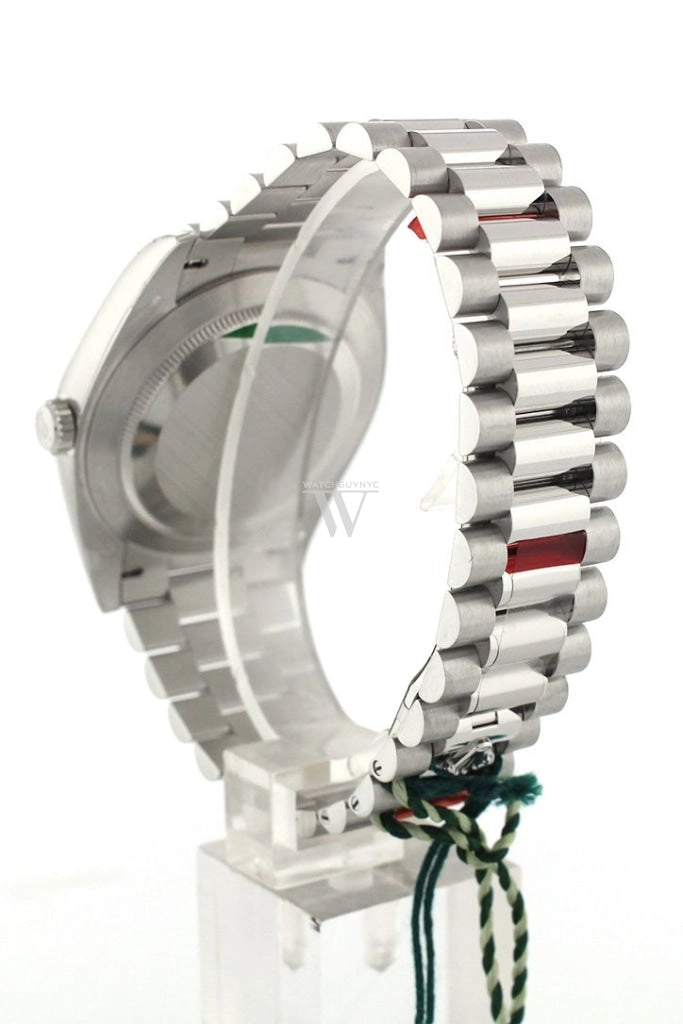 Rolex Day-Date 40 Blue Roman Dial 40 Baguette Diamond Bezel Platinum President Automatic Men's Watch 228396TBR 228396