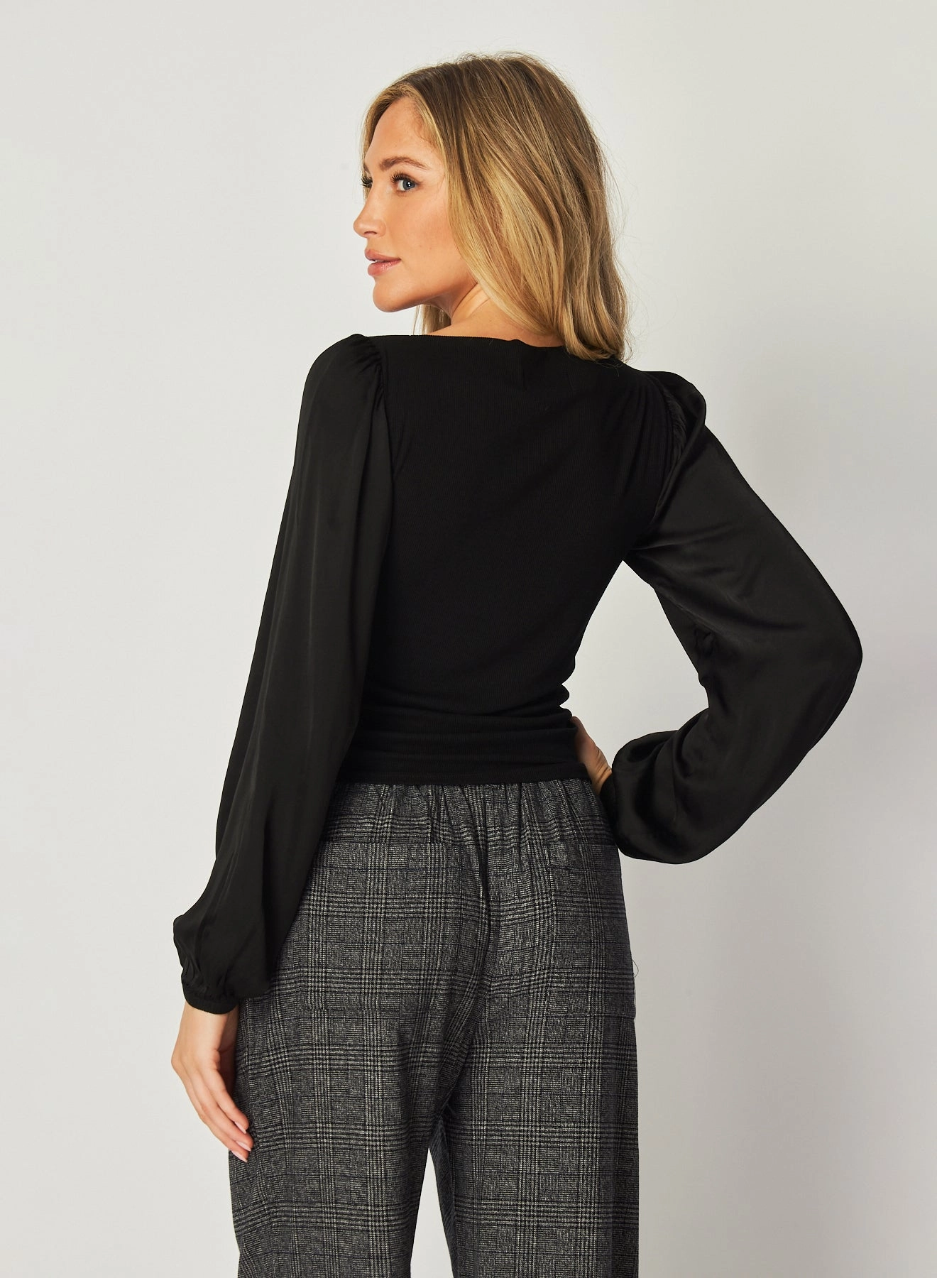 Ruched Waist Flowy Sleeve Top - Black