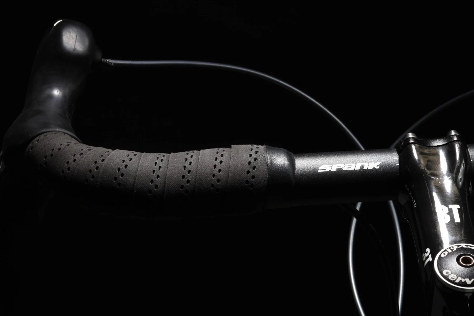 Spank Wing Gravel Drop Bar Tape With Gel Pad & Plug Kit