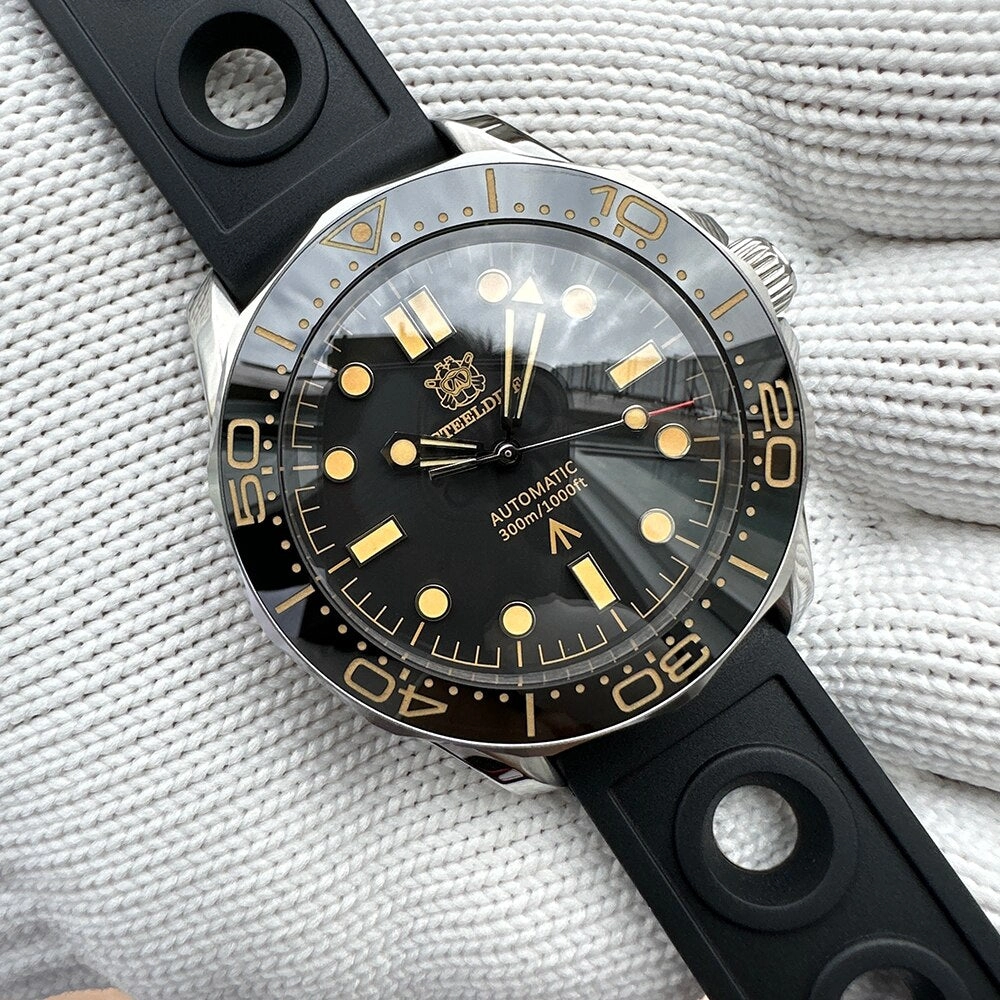 ★US Pre-Owned★Steeldive SD1957 Vintage Sea Ghost Watch